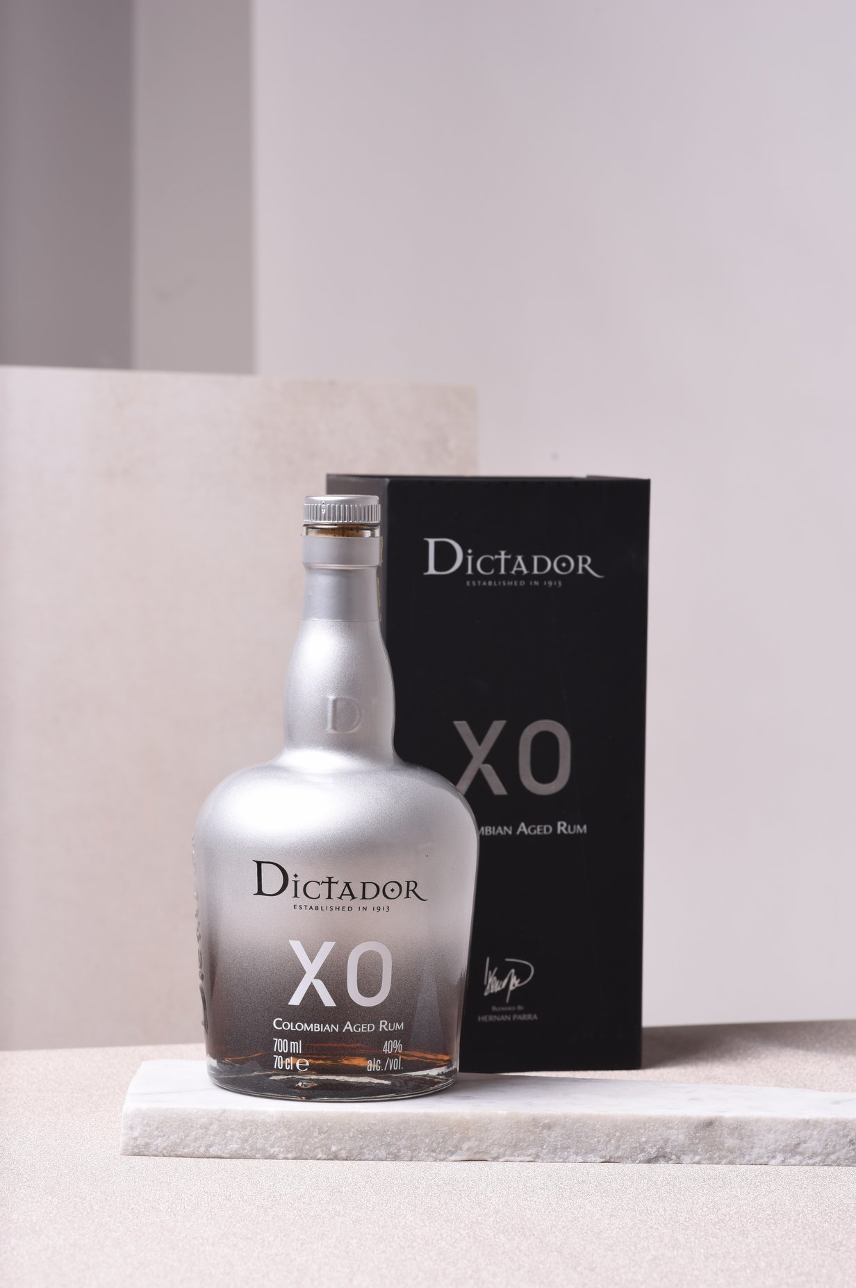 Dictador 25 Years Old