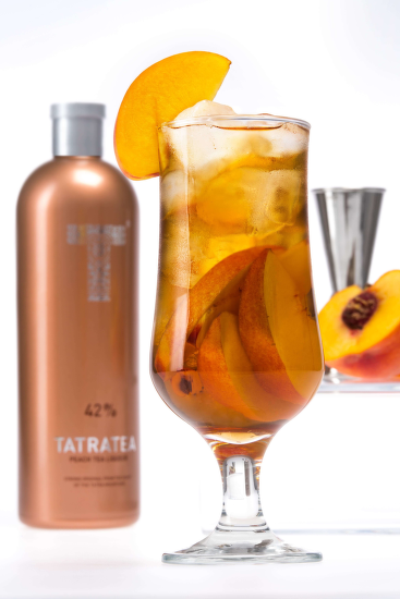 Míchaný nápoj z Tatratea 42% Peach Tea liqueur 